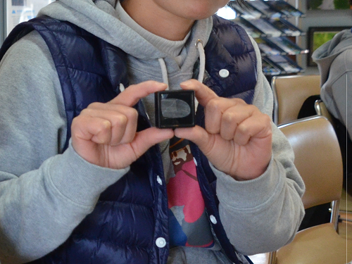 ケースに格納します ケースに格納します